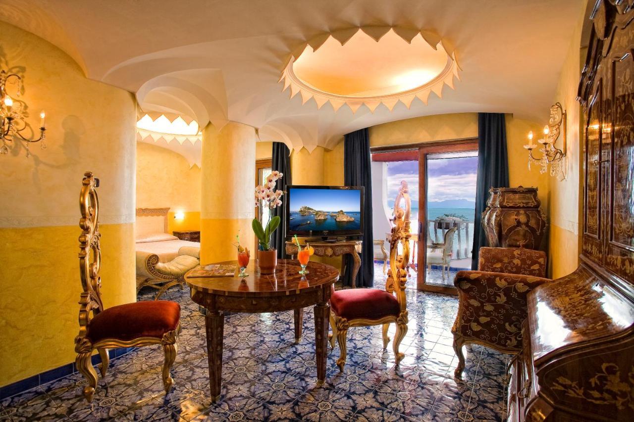 Strand Hotel Delfini Искья Экстерьер фото