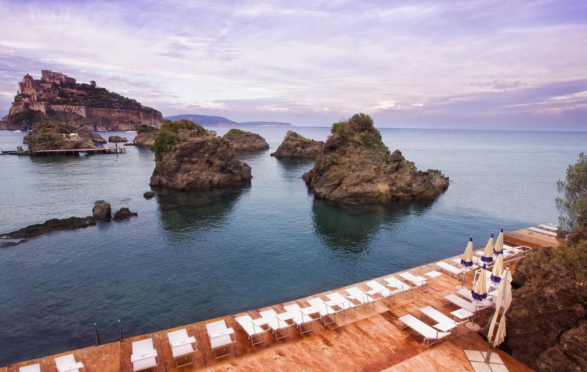 Strand Hotel Delfini Искья Экстерьер фото
