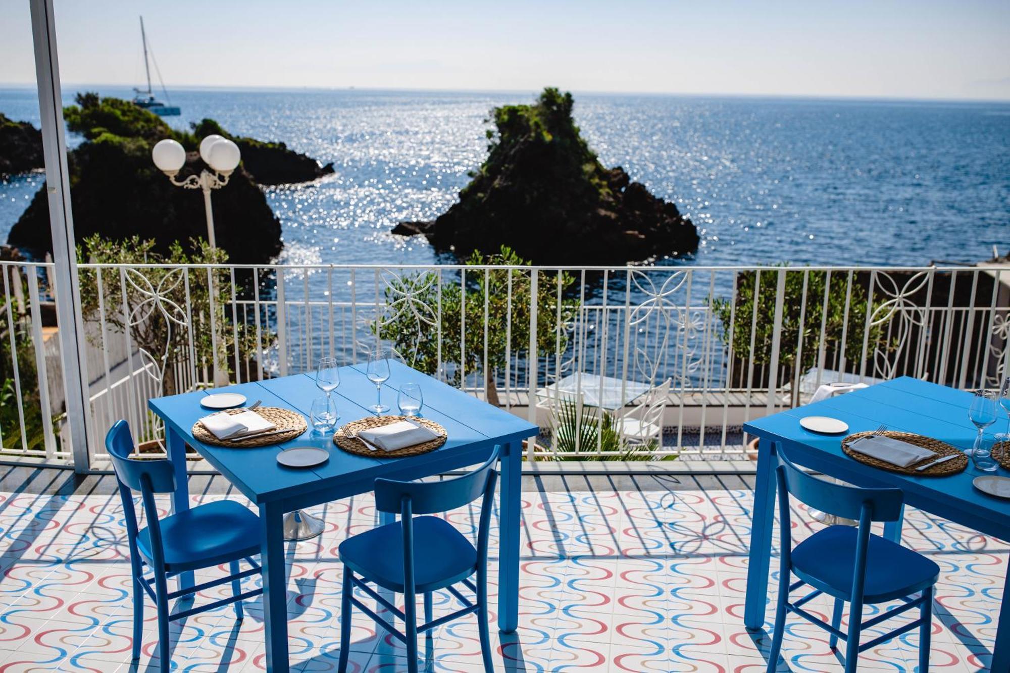 Strand Hotel Delfini Искья Экстерьер фото