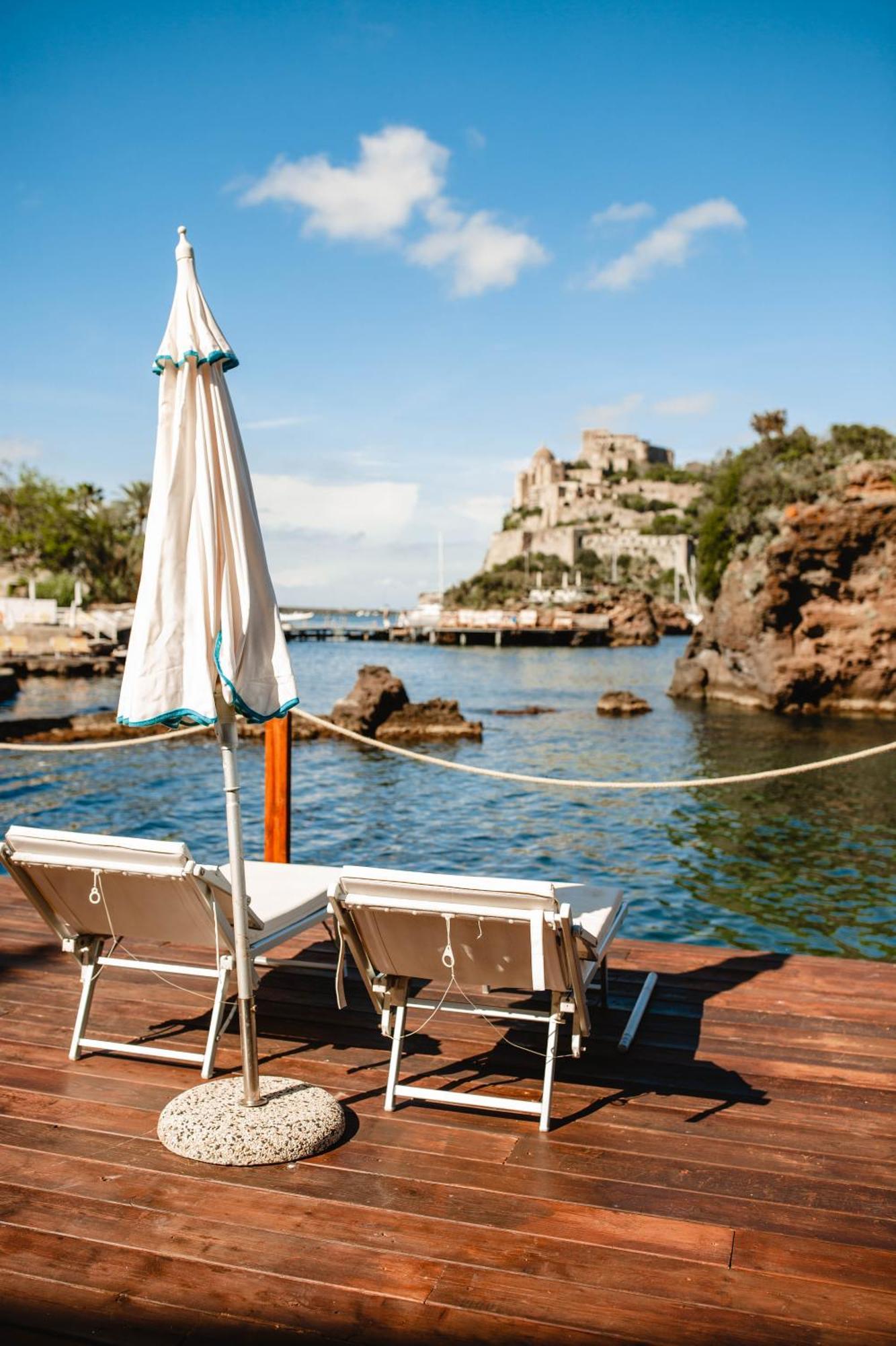 Strand Hotel Delfini Искья Экстерьер фото
